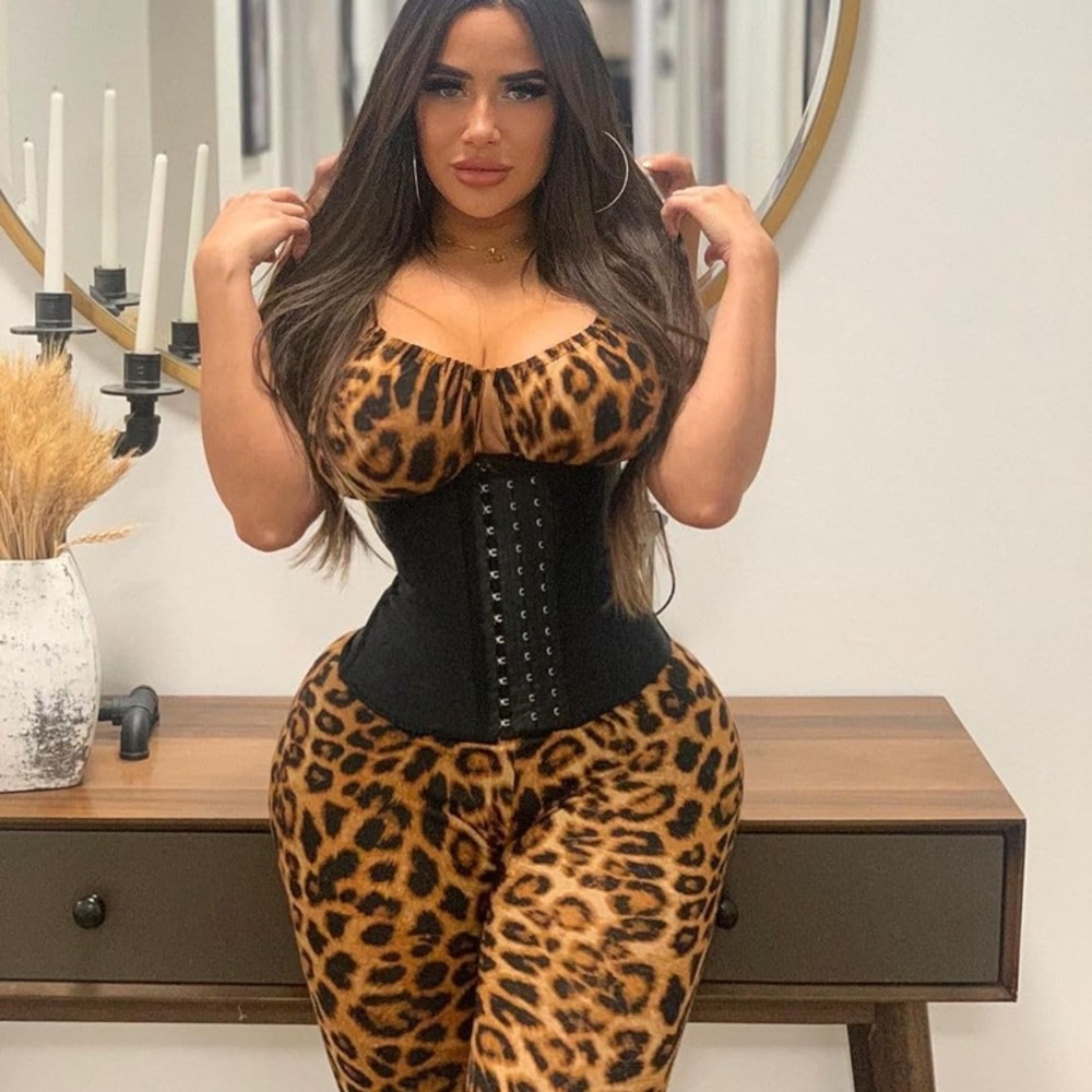 Anna Black Waist Trainer